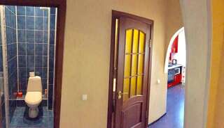 Апартаменты Двухкомнатные апартаменты в центре Мариуполь-3