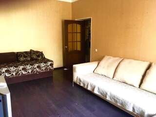 Апартаменты Двухкомнатные апартаменты в центре Мариуполь-6